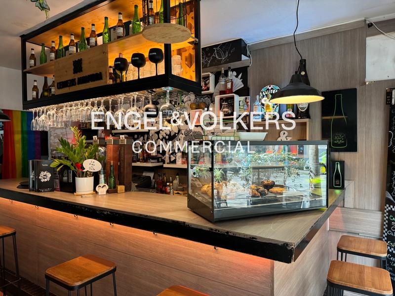 Foto c99c892a-b620-41a6-9ed0-1c9584379dbd. Rent business premise in Sant Antoni Barcelona