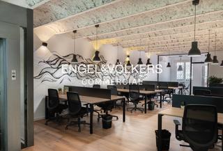 Location Édifice à Sagrada Família. Para entrar edificio corporativo con terrazas en eixample