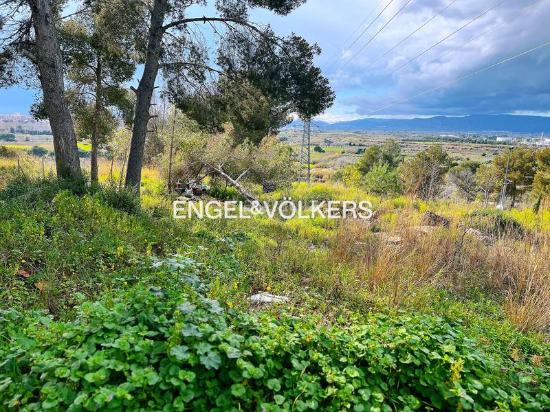 Foto be8cd807-3c47-4602-9abe-c8854646dfe7. Residential plot in Mas romeu Calafell