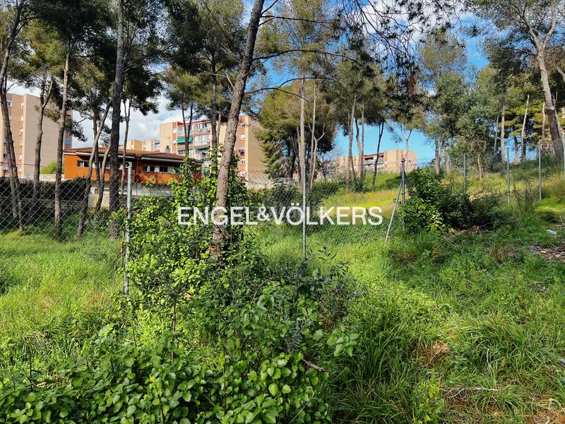 Foto db31390a-ed68-4dd4-b2b3-6dc4334c2bc2. Residential plot in Mas romeu Calafell