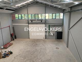Alquiler Nave industrial en Centre. Nave industrial de 750m en alquiler en lhospitalet
