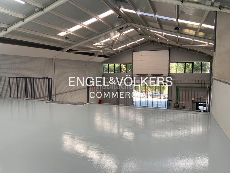 Foto 734e4c64-7f55-4f28-93a5-63006bda2e48. Rent industrial building in Centre Hospitalet de Llobregat (L´)