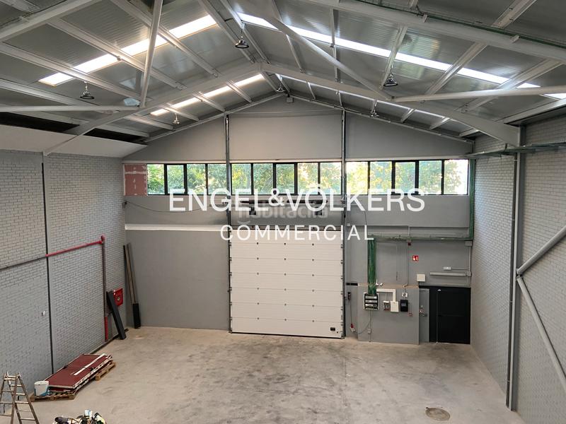 Foto dd655476-f784-40c7-a235-3c2be385b734. Rent industrial building in Centre Hospitalet de Llobregat (L´)