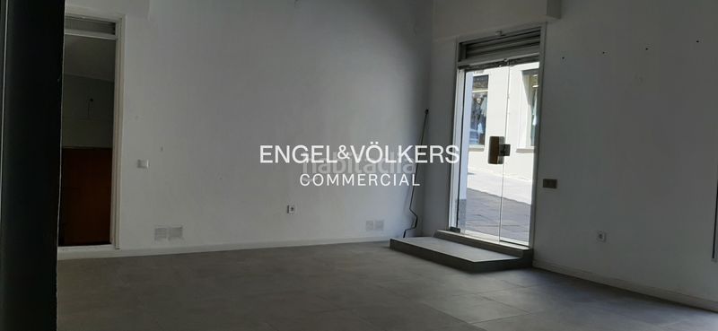 Foto d1255b62-e6ec-41d2-99a8-42ff18ab9ff9. Local comercial  en venta junto a la calle santiago rusiñol en Sant Cugat del Vallès