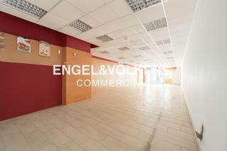 Lloguer Local Comercial a Montcada Centre - La Ribera. Local en alquiler en carrer major