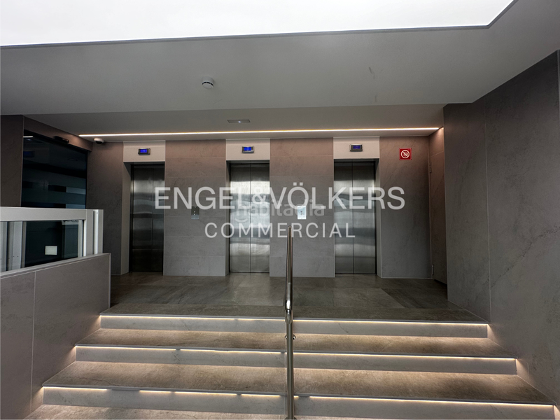 Foto 3428983d-f53f-4a8d-bba5-bdef40f90229. Lloguer oficina amb aparcament a Sant Joan-TV3 Sant Joan Despí