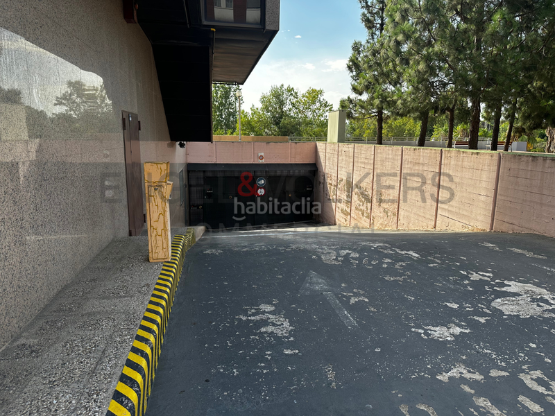 Foto 9cca37a5-2e7e-4af4-a6e5-958fbb872878. Miete büro mit parking in Sant Joan-TV3 Sant Joan Despí