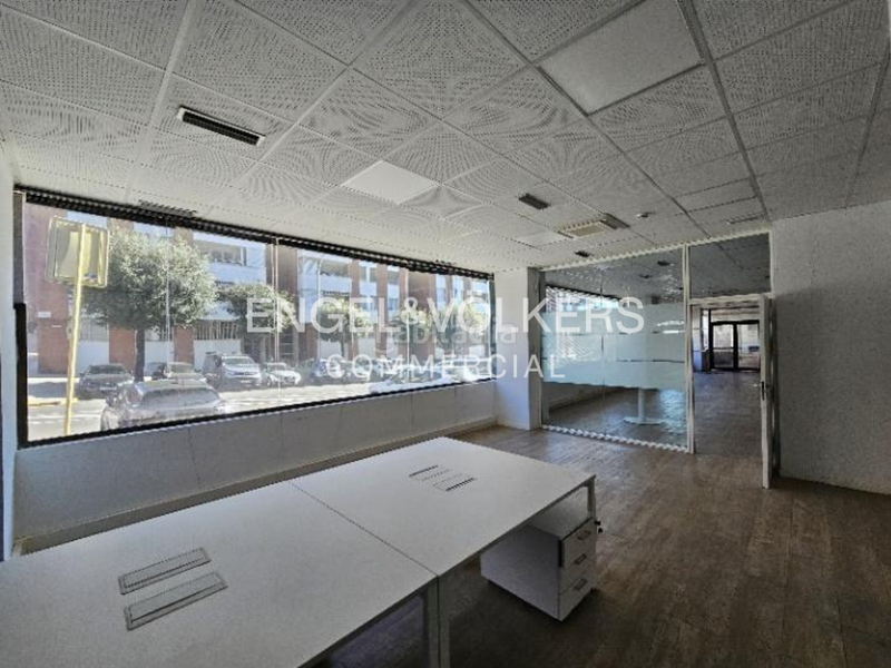Foto 6c30807e-4e46-42c5-9d82-1444433d7aaa. Rent office space with parking in Sant Joan-TV3 Sant Joan Despí