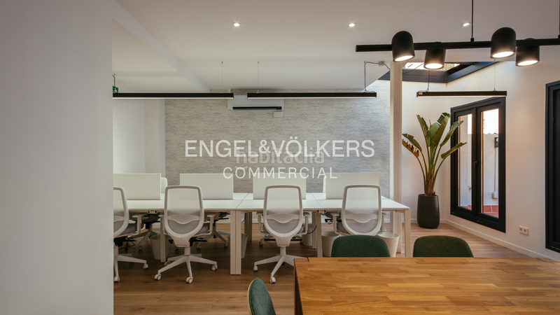 Foto b05d0ce8-cb32-4c5a-9d40-c092cca6ff3c. Location bureau dans Sagrada Família Barcelona