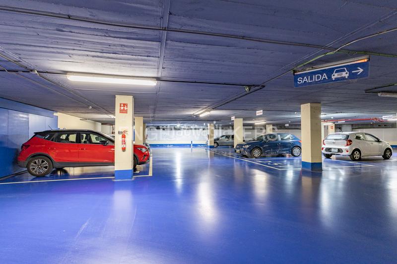 Foto fa83c373-7772-4d4d-8f95-635780e1d2d4. Lloguer oficina a Zona Industrial Prat de Llobregat (El)