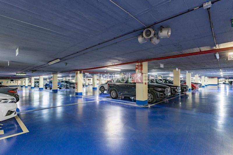 Foto 8a6b1779-6613-433e-b6d3-4bb24fc9f27a. Miete büro in Zona Industrial Prat de Llobregat (El)