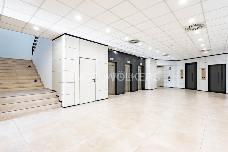 Foto 32667e5f-3f2f-47b5-96af-bb3e8b064f1e. Rent office space in Zona Industrial Prat de Llobregat (El)