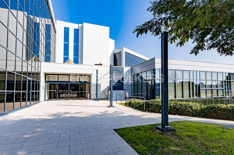 Foto a8a1a87d-bc66-4963-8ddc-f0ddd9b82aab. Rent office space in Zona Industrial Prat de Llobregat (El)
