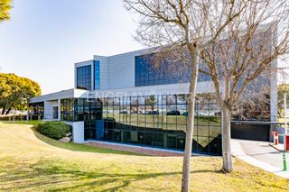 Rent Office space in Zona Industrial. Oficina en mas blau
