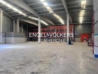 Lloguer Nau industrial a Centre. Nave tipo b en alquiler en el polígono can fatjó de rubí