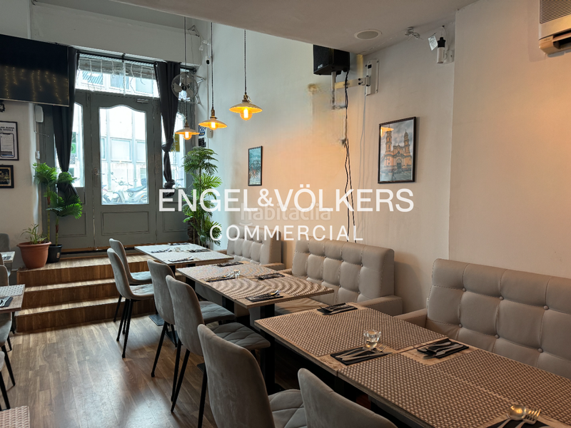 Foto 62b68328-9eff-47a5-a0d1-b30e04842704. Alquiler local comercial traspaso de licencia c3 en barrio gótico en Barcelona