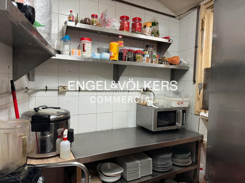 Foto e0b64deb-2c4a-4129-8168-28667904806f. Alquiler local comercial traspaso de licencia c3 en barrio gótico en Barcelona