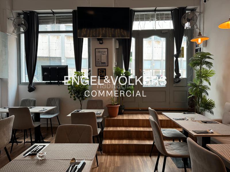 Foto aa9f69cb-25a7-431c-a38c-a529bcecff12. Location local commercial dans Gòtic Barcelona