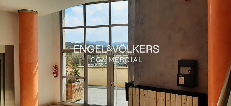 Foto 38e12b97-51a6-43db-ac5d-668e7dcd7a3f. Rent office space in Eixample Sant Cugat del Vallès