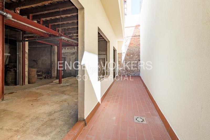 Foto eaa278e4-1832-4383-8ec0-0669f597ba2d. Lloguer local comercial a Dreta de l´Eixample Barcelona