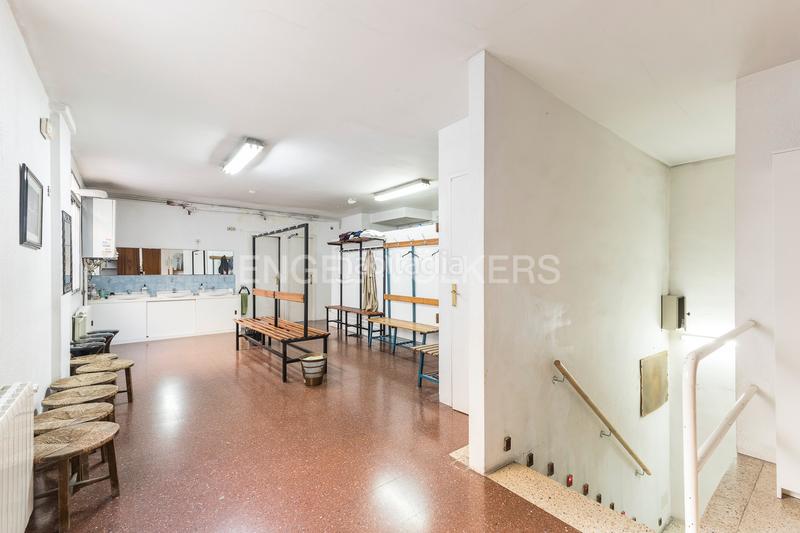 Foto 4f23f7f7-56bd-4011-8cef-ce6e235764a5. Local commercial dans Putget - Farró Barcelona