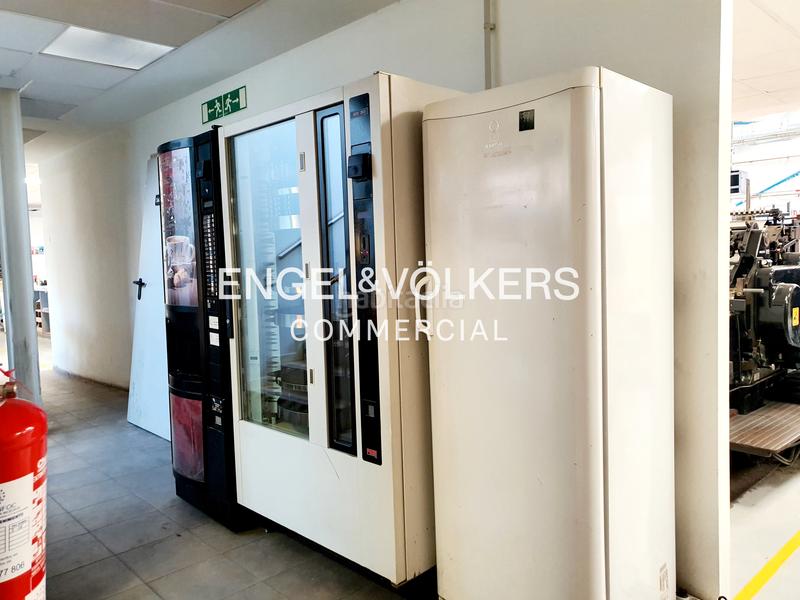 Foto 1844a9ed-0317-4e58-a7d8-f52cc9abb828. Affitto capannone industriale in Les Planes Sant Joan Despí