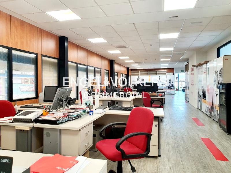 Foto 8fe40bbf-ab09-44a9-86e0-7724288bc7bd. Affitto capannone industriale in Les Planes Sant Joan Despí