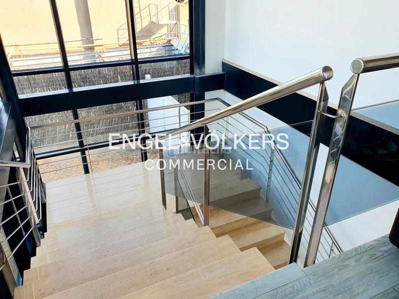 Foto e483d8b3-161c-4db5-b5f6-e43175330961. Affitto capannone industriale in Les Planes Sant Joan Despí