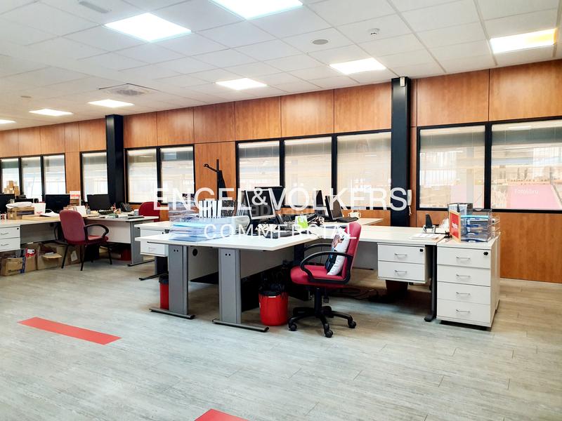 Foto 11b1ee25-c397-40af-b340-c2a20472a53a. Alquiler nave industrial nave aislada tipo c en Les Planes Sant Joan Despí