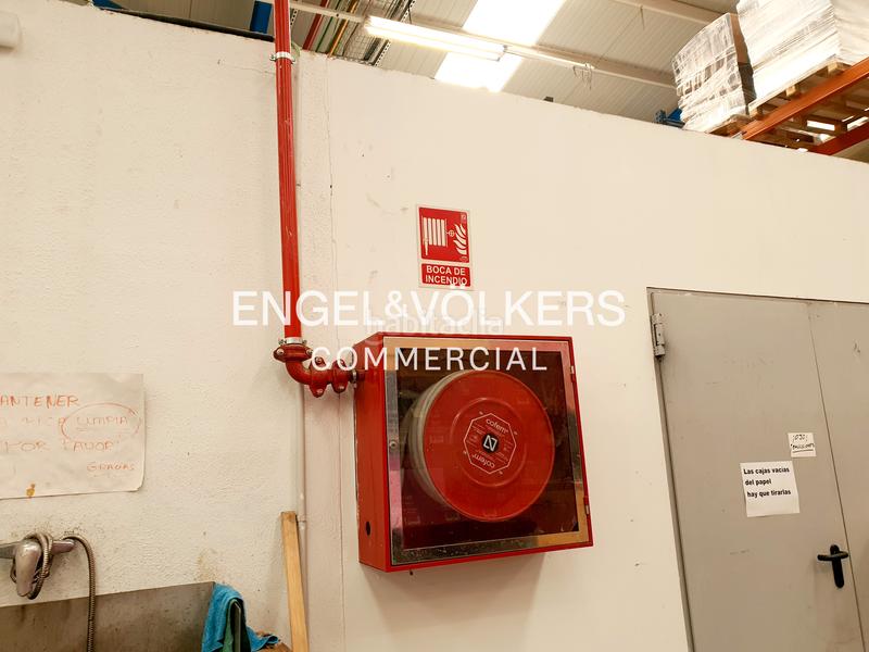 Foto 55ff25b8-a6ec-471d-8f76-4af853a6f501. Location bâtiment à usage industriel dans Les Planes Sant Joan Despí
