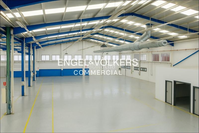 Foto 74fd48d1-d2b8-451a-9dba-82047e726526. Location bâtiment à usage industriel dans Les Planes Sant Joan Despí