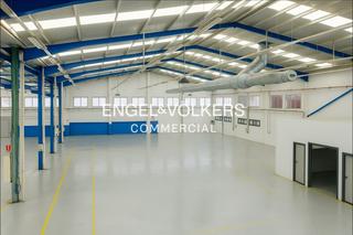 Alquiler Nave industrial en Les Planes. Nave en sant joan despí tipo c
