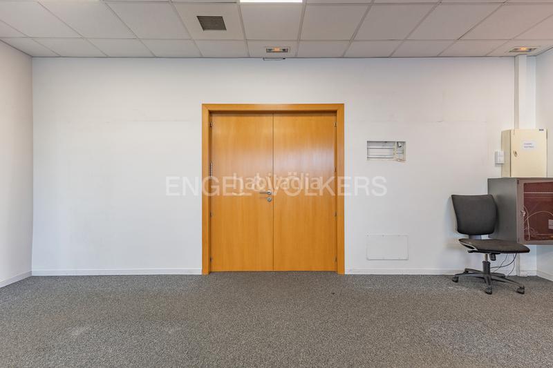 Foto 9f700982-1f6f-4e2d-bd43-7bd0264f0818. Location bureau dans Eixample Sant Cugat del Vallès