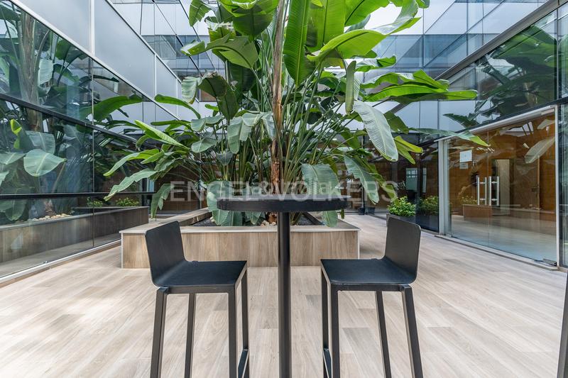 Foto e0b0c2ed-2acc-453f-935e-9e857c26667b. Location bureau dans Eixample Sant Cugat del Vallès