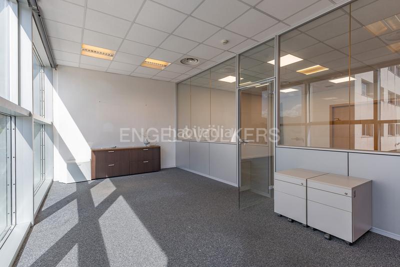 Foto da40638f-055c-4f6d-83f4-6ca89bb78c94. Rent office space in Eixample Sant Cugat del Vallès