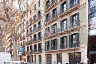 Lloguer Local Comercial a Vila de Gràcia. Local en alquiler en passeig de gràcia