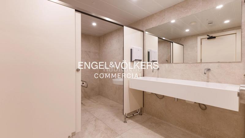 Foto 3c0312ef-2fc7-44b9-89c4-5b901d52be13. Location bureau avec parking dans Dreta de l´Eixample Barcelona