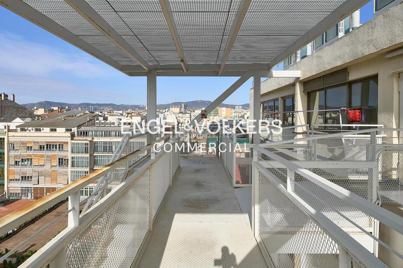 Foto 8aead5c6-5657-4d9b-a5e9-83f66e3eefde. Location bureau avec parking dans Dreta de l´Eixample Barcelona