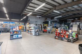 Solar industrial a Carretera de Vic - Remei. Terreno industrial de 9.200 m2  nave de 1.000 m2 en salellesmanr