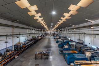Bâtiment à usage industriel à Sant Andreu de la Barca. Nave con excelente almacén y vistas a la ap7