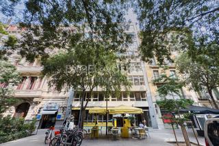 Miete Büro in Dreta de l´Eixample. Oficinas en consell de cent y rambla catalunya con terraza