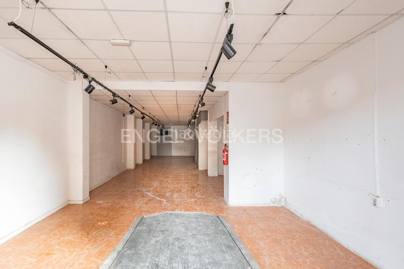 Foto ded8a65f-c23e-47f6-afc6-1ef8bc29eaa7. Geschäftsraum in Sant Joan-TV3 Sant Joan Despí