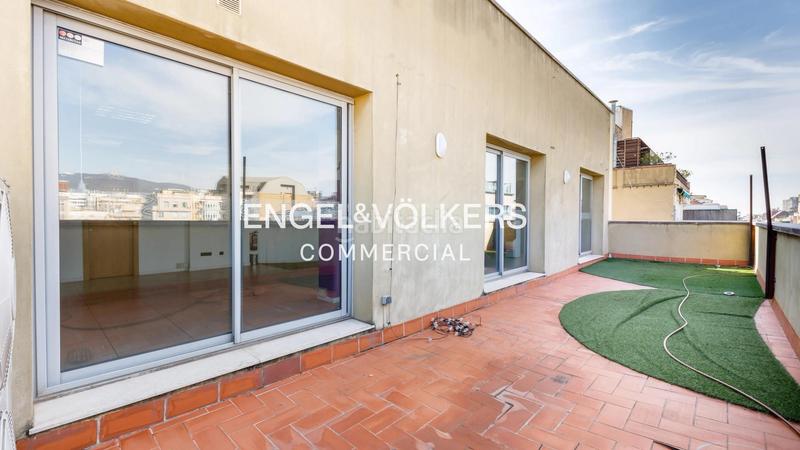 Foto 94b5f171-a71d-49b2-9a73-013a2e61fa1d. Alquiler oficina  con terraza junto paseo de gracia en Barcelona