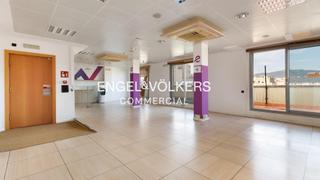 Rent Office space in Dreta de l´Eixample. Oficina con terraza junto paseo de gracia