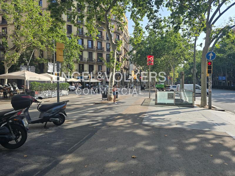 Foto ed2f8de4-7b58-4d39-a63b-93ece1cef2a1. Affitto locale commerciale in La Nova Esquerra de l´Eixample Barcelona