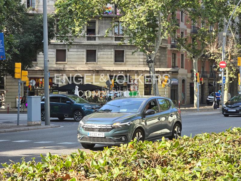 Foto 1c5c251e-14cd-4430-9305-1292e414e5ac. Location local commercial dans La Nova Esquerra de l´Eixample Barcelona