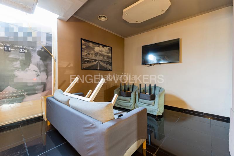 Foto 0ee928a5-a565-45c2-bf35-f0a97b0fc500. Local comercial a La Vila Olímpica del Poblenou Barcelona