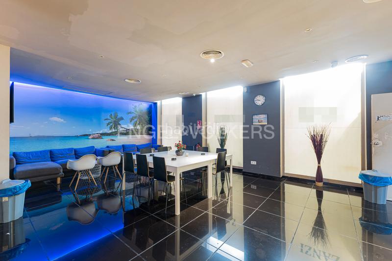 Foto 1d2866d3-5608-4f80-9e1f-aa75c944821e. Local comercial a La Vila Olímpica del Poblenou Barcelona