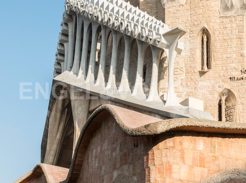 Foto cdf943f4-df3b-4863-97bb-45b58fecc2a5. Edifici a La Nova Esquerra de l´Eixample Barcelona