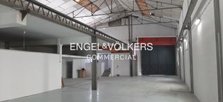 Nau industrial a Centre. Nave industrial en venta. ripollet